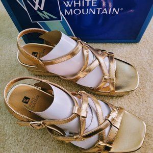 WHITE MOUNTAIN SIZE 8 - Women's Swayze Wedge Sandals